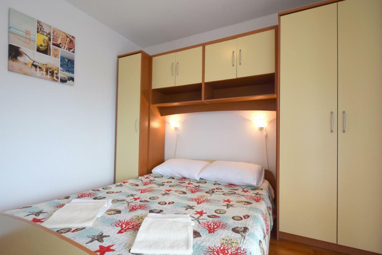 Apartment Biserka Малинська Екстер'єр фото