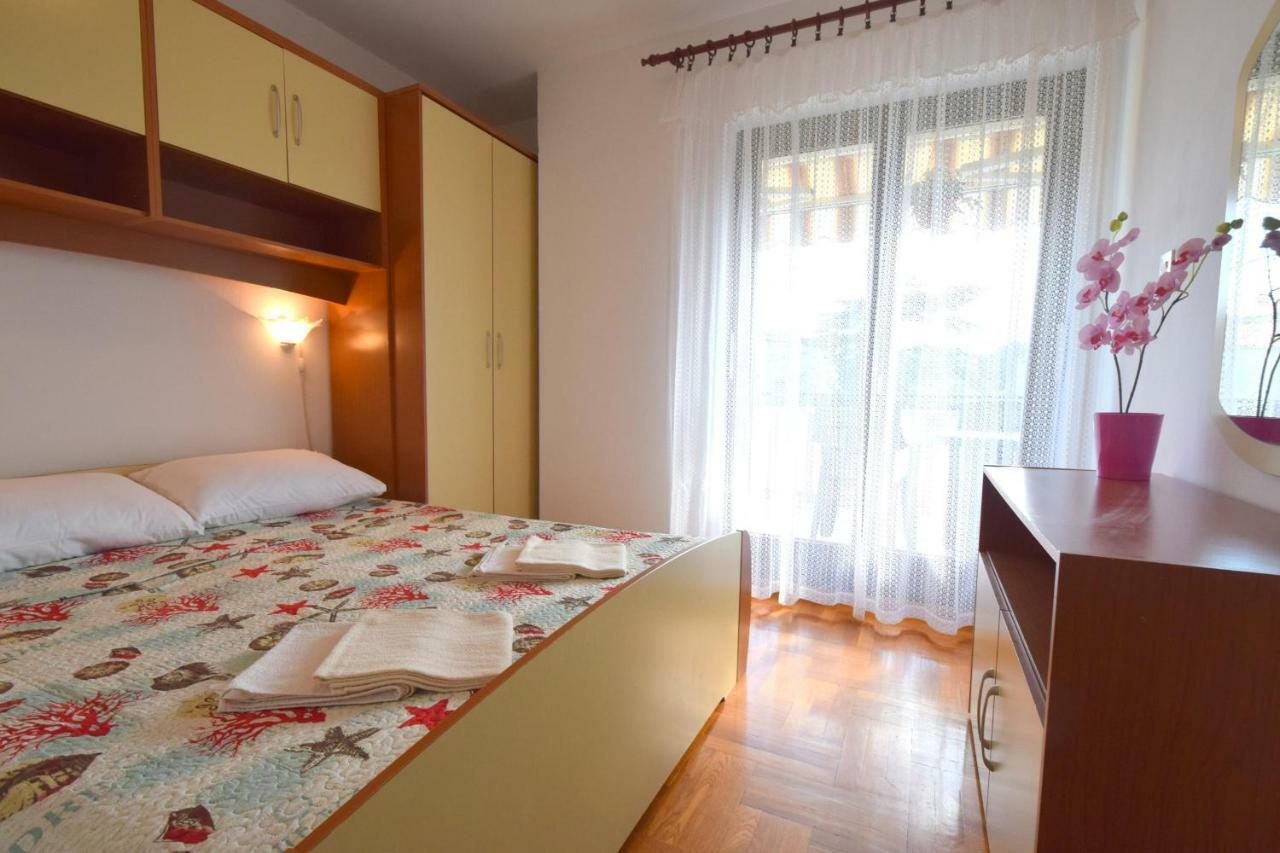 Apartment Biserka Малинська Екстер'єр фото